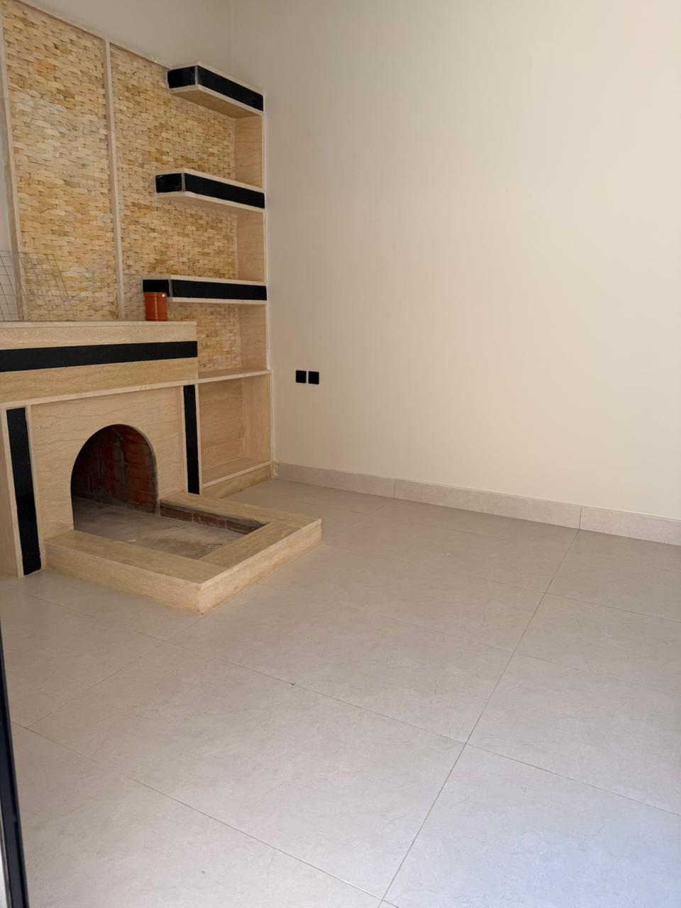 مشروع بناء تجاري